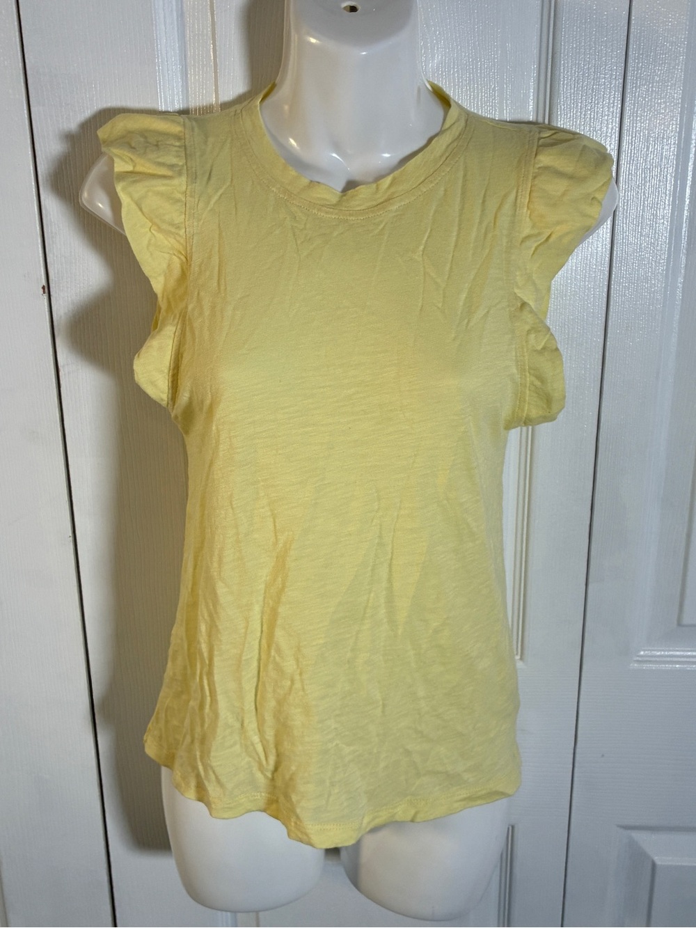 Juniper Blu Butter Yellow Ruffle Cap Sleeve Top Small